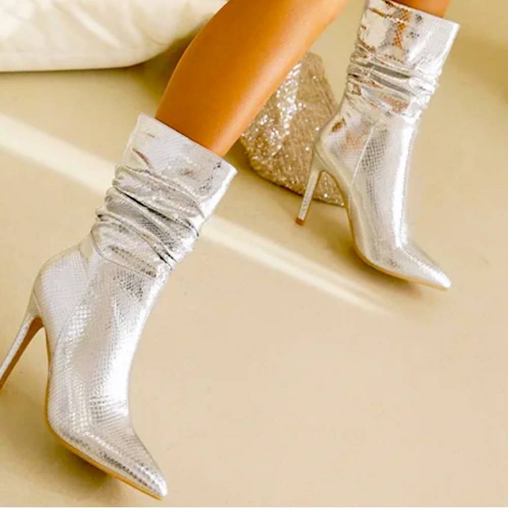 Pleated Snakeskin Printed Solid Color Split-Joint Boots Pumps